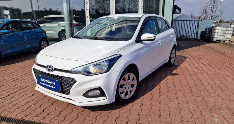 opatów Hyundai i20 cena 44500 przebieg: 118140, rok produkcji 2019 z Opatów